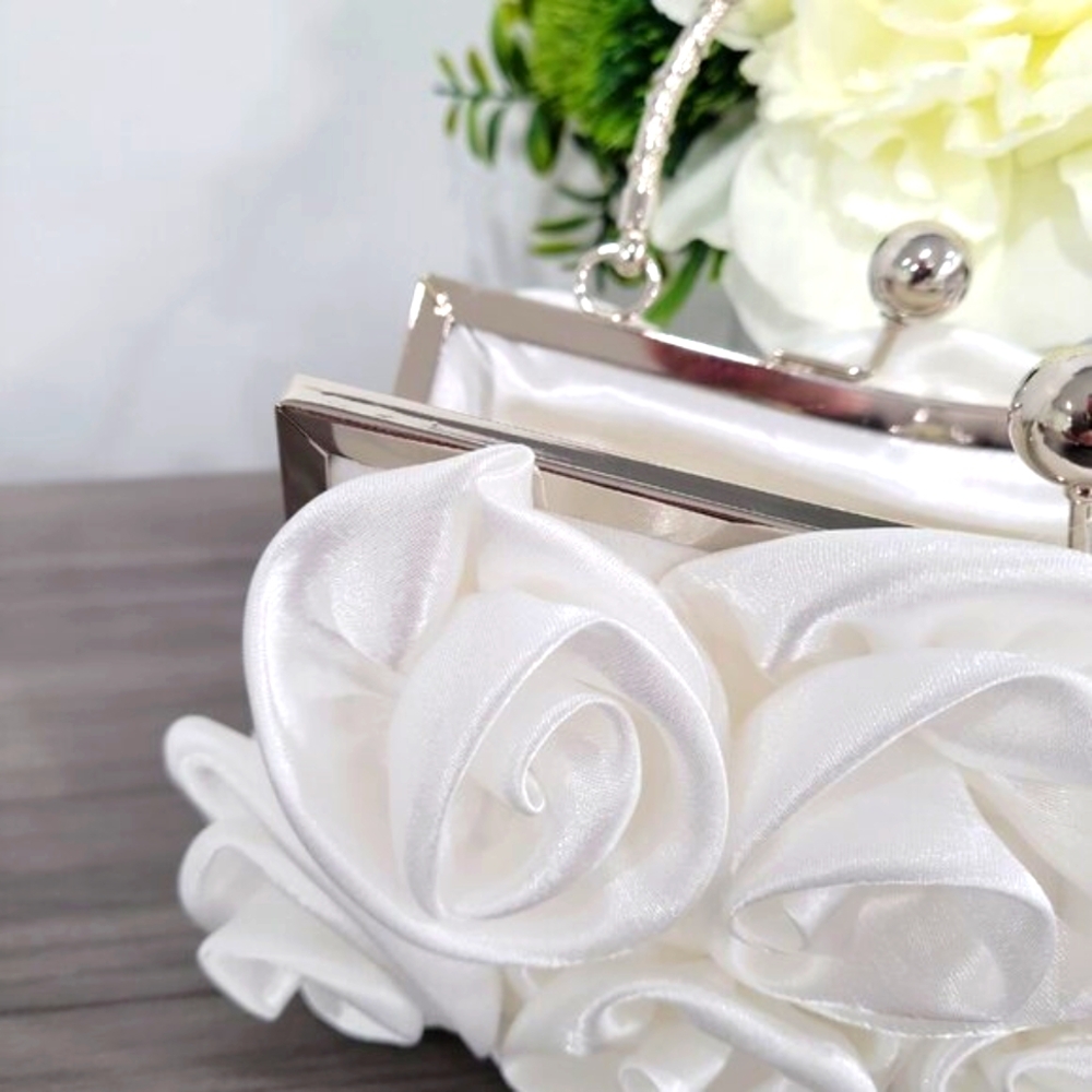 ๐นElegant White Satin Rose Clutch Rhinestone Handle Chain Wedding Formal NWOT - Picture 4 of 6